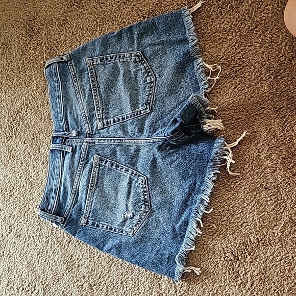 We The Free Denim Shorts Shout and Twist - Picture 5 of 6